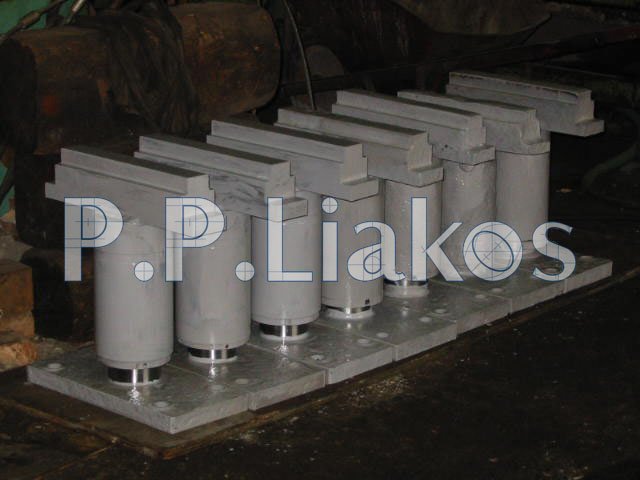 Hydraulic Cylinder 7-